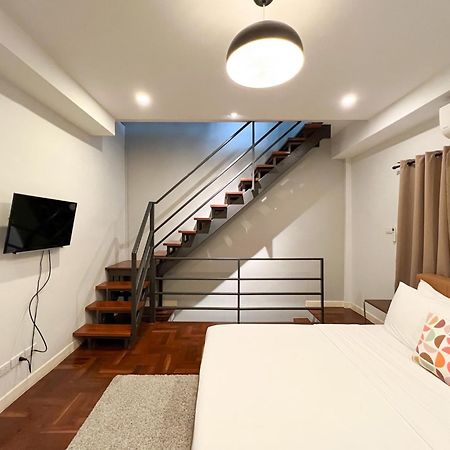 Neveu Premier Residence : Ratchada Бангкок Экстерьер фото
